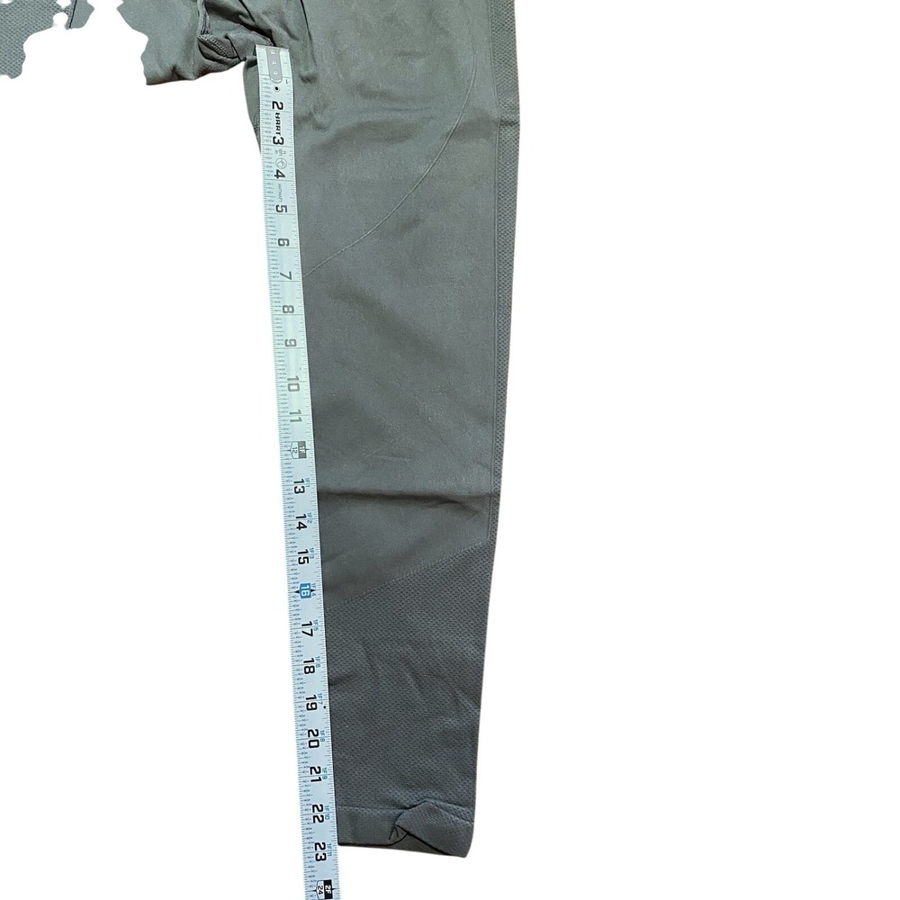 HALARA NWOT High Waisted 7/8 seamless Scrunch Butt Lifting Legging L Large Gray - Picture 5 of 7